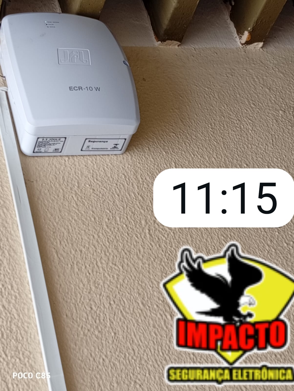 Serviço concluído — central elétrica ECR-10W instalada